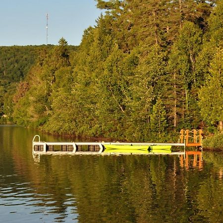 Motel Ours Bleu Lac-Saguay Kültér fotó