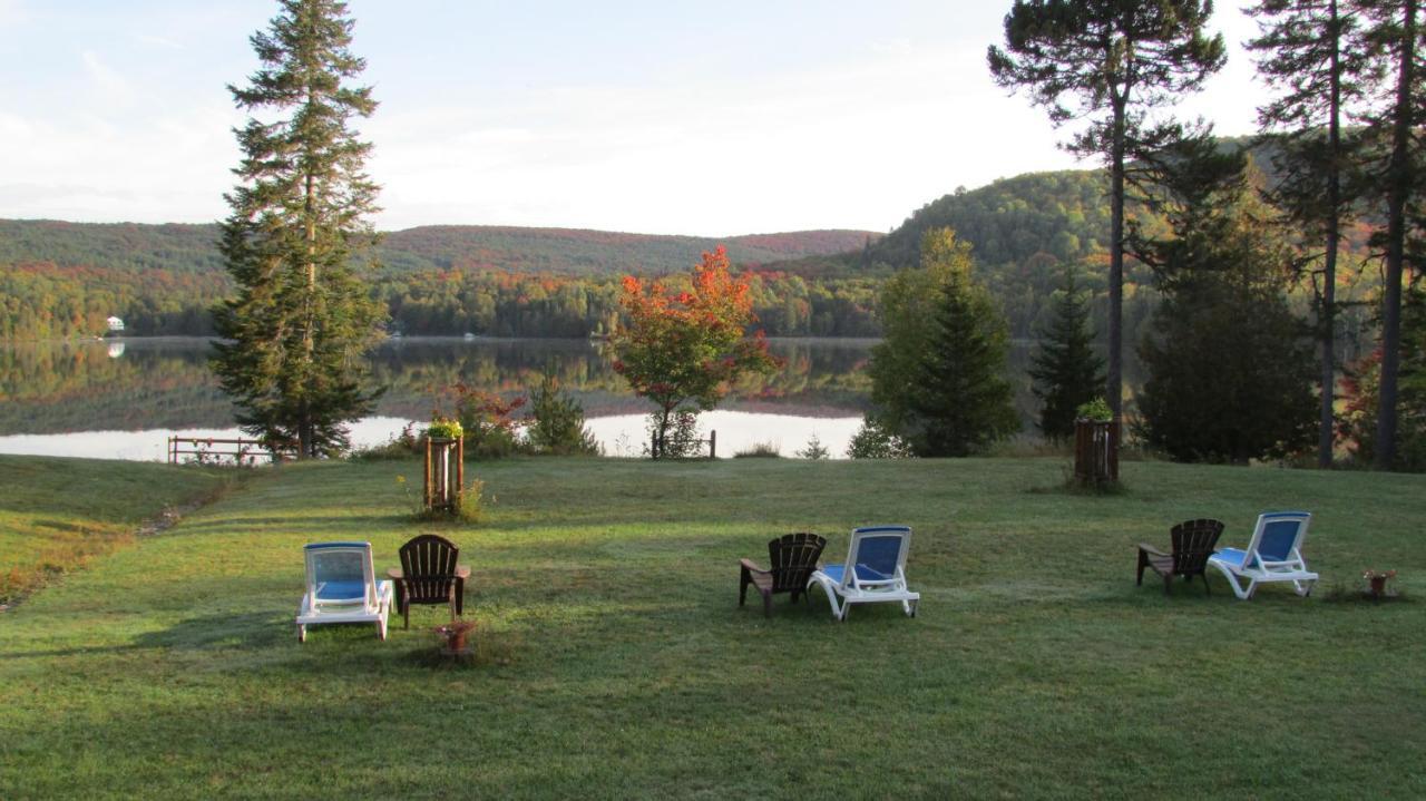 Motel Ours Bleu Lac-Saguay Kültér fotó